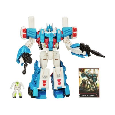 Transformers Generations Leader Class Ultra Magnus Figure